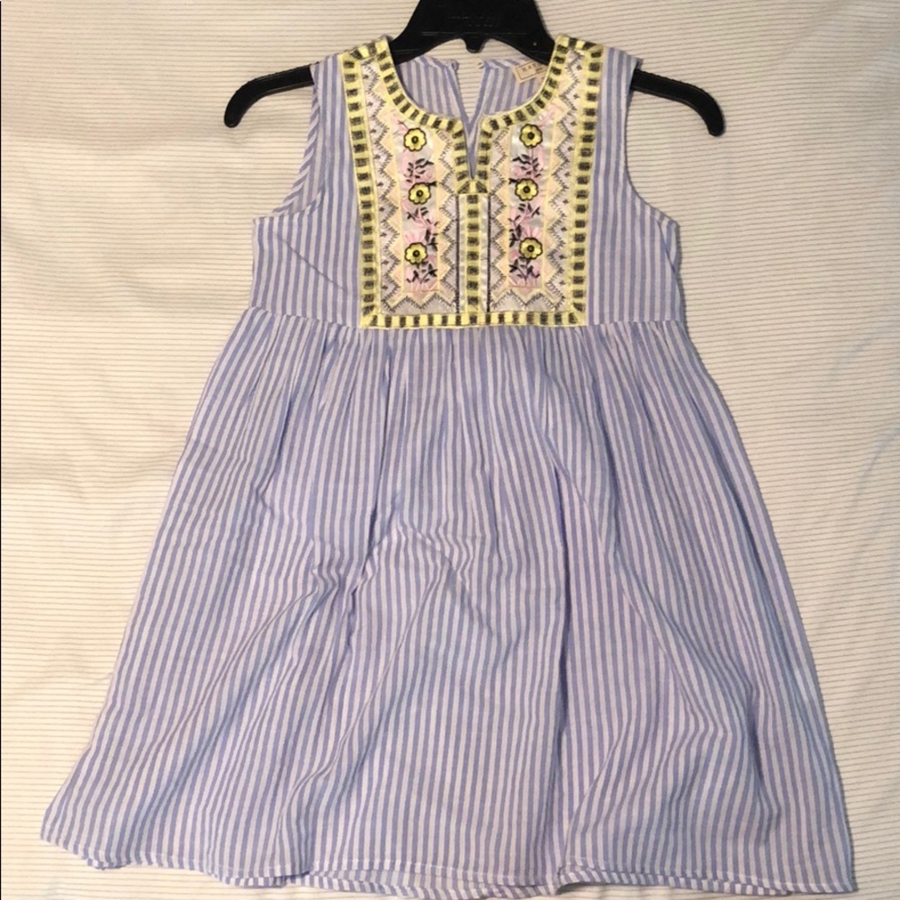 Hayden boutique dress. Girls size 9/10. Worn once.